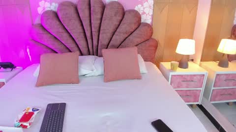 violet_smith01 online show from July 2, 2026, 11:49 am