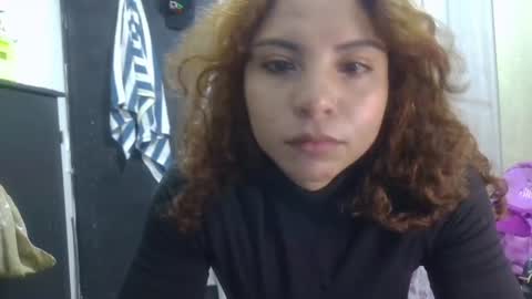 Snapshot of violet_smmithh chatting on June 25, 2026, 2:11 am Violet online show from June 25, 2026, 2:11 am