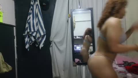Snapshot of violet_smmithh chatting on June 26, 2026, 3:44 am Violet online show from June 26, 2026, 3:44 am