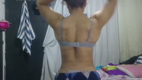 Snapshot of violet_smmithh chatting on July 9, 2026, 3:10 am Violet online show from July 9, 2026, 3:10 am