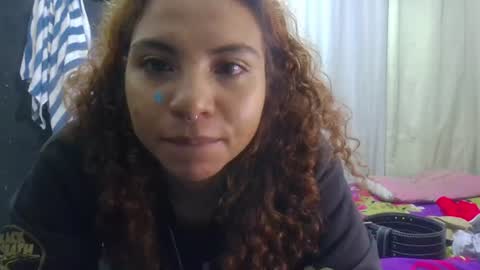 Snapshot of violet_smmithh chatting on August 9, 2026, 2:35 am Violet online show from August 9, 2026, 2:35 am