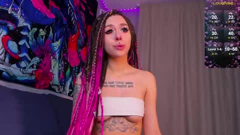 Snapshot of violet_walker7 chatting on February 15, 2025, 5:07 pm Violet online show from February 15, 2025, 5:07 pm