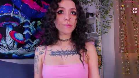 Snapshot of violet_walker7 chatting on June 15, 2026, 4:36 am Violet online show from June 15, 2026, 4:36 am