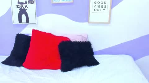 Snapshot of violeta_1404 chatting on November 18, 2025, 1:48 pm violeta_1404 online show from November 18, 2025, 1:48 pm