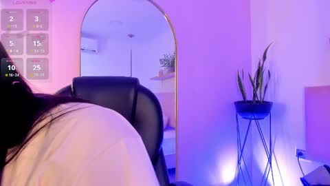Violeta Candy online show from June 28, 2026, 10:10 am