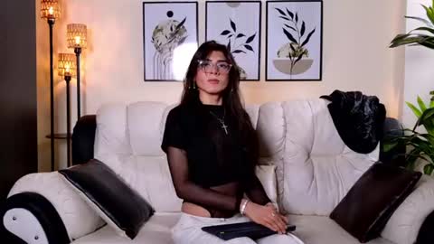Violeta online show from June 20, 2026, 7:38 pm