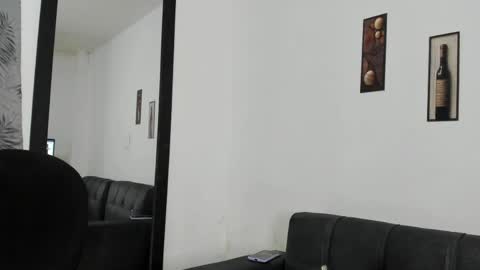 violeta_gracee online show from April 28, 2026, 11:32 pm