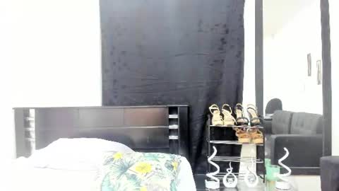 Snapshot of violeta_gracee chatting on June 24, 2026, 11:26 pm violeta_gracee online show from June 24, 2026, 11:26 pm