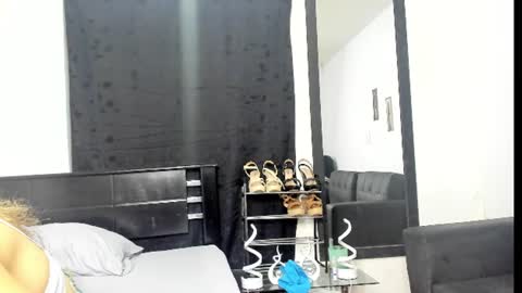Snapshot of violeta_gracee chatting on July 12, 2026, 3:30 am violeta_gracee online show from July 12, 2026, 3:30 am