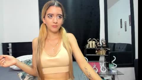 Snapshot of violeta_gracee chatting on July 31, 2026, 12:10 am violeta_gracee online show from July 31, 2026, 12:10 am