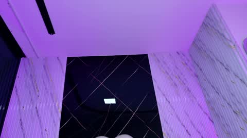 Snapshot of violeta_london chatting on May 10, 2026, 3:01 am violeta london online show from May 10, 2026, 3:01 am