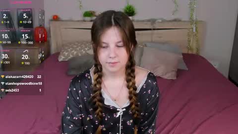 Snapshot of violeta_paul chatting on June 29, 2026, 10:15 am Violeta online show from June 29, 2026, 10:15 am