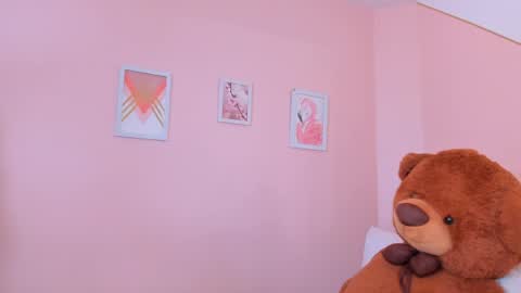 Snapshot of violeta_rodriguez_ chatting on May 29, 2026, 6:39 pm Violeta Rodriguez online show from May 29, 2026, 6:39 pm