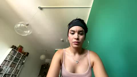 Snapshot of violeta_rodriguez_ chatting on August 3, 2026, 1:16 pm Violeta Rodriguez online show from August 3, 2026, 1:16 pm