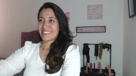 Snapshot of violeta_scott_ chatting on June 15, 2026, 2:30 pm violeta_scott_ online show from June 15, 2026, 2:30 pm
