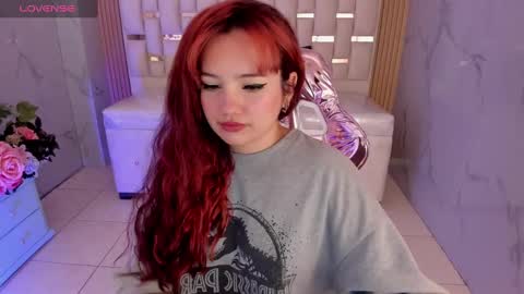 Snapshot of violeta_sub chatting on January 22, 2025, 1:32 pm IG violeta sub online show from January 22, 2025, 1:32 pm