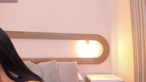 Snapshot of violeta_sum chatting on May 19, 2026, 12:11 pm Violeta Sum online show from May 19, 2026, 12:11 pm