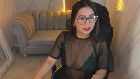 violeta_tf online show from March 17, 2026, 1:36 pm