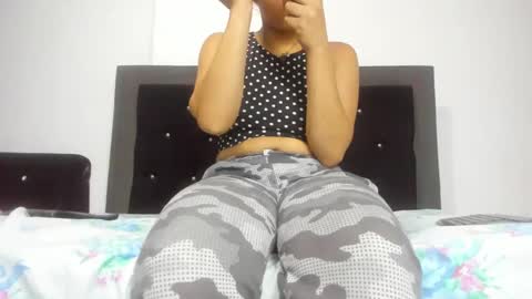 VioletaDums online show from March 10, 2025, 2:50 am