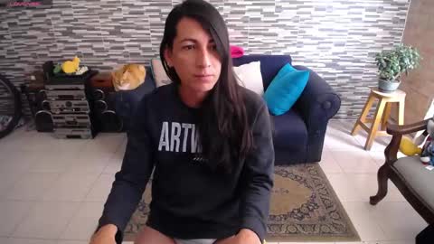 Snapshot of violetagomez_co chatting on May 12, 2026, 2:36 pm Violeta Gmez online show from May 12, 2026, 2:36 pm