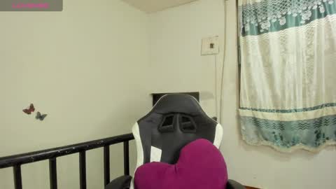 Jimena online show from February 23, 2025, 1:24 am