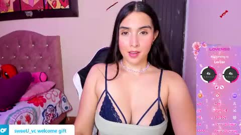 Snapshot of violetalee chatting on June 25, 2026, 5:12 am Jimena online show from June 25, 2026, 5:12 am