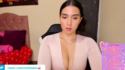 Snapshot of violetalee chatting on July 17, 2026, 6:02 pm Jimena online show from July 17, 2026, 6:02 pm