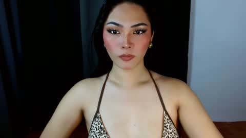 Snapshot of violetasha chatting on January 31, 2025, 8:32 am violet online show from January 31, 2025, 8:32 am