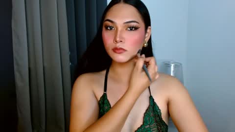 Snapshot of violetasha chatting on February 5, 2025, 6:46 am violet online show from February 5, 2025, 6:46 am