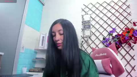 Snapshot of violetatto1 chatting on July 18, 2026, 5:39 pm Violeta online show from July 18, 2026, 5:39 pm