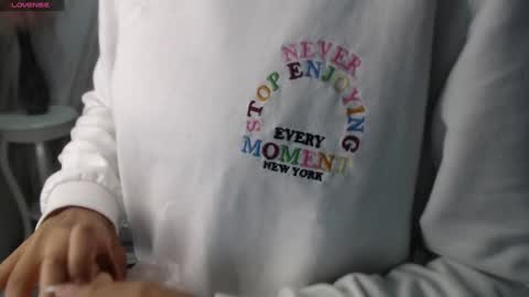 Snapshot of violeth_b chatting on December 4, 2024, 12:36 pm violeth_b online show from December 4, 2024, 12:36 pm