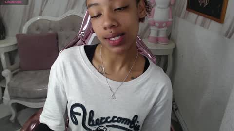 Snapshot of violeth_b chatting on December 14, 2024, 1:05 pm violeth_b online show from December 14, 2024, 1:05 pm