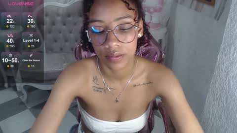 Snapshot of violeth_b chatting on January 9, 2025, 3:44 pm violeth_b online show from January 9, 2025, 3:44 pm