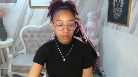 Snapshot of violeth_b chatting on January 17, 2025, 12:42 pm violeth_b online show from January 17, 2025, 12:42 pm