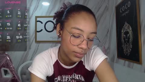 Snapshot of violeth_b chatting on January 18, 2025, 3:38 pm violeth_b online show from January 18, 2025, 3:38 pm