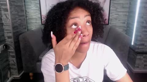 Snapshot of violeth_b chatting on September 13, 2025, 12:38 pm violeth_b online show from September 13, 2025, 12:38 pm