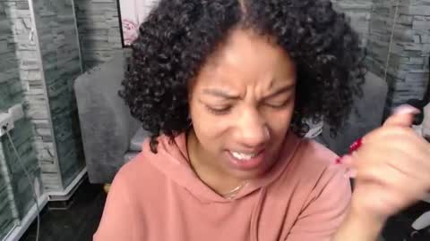 Snapshot of violeth_b chatting on September 15, 2025, 12:49 pm violeth_b online show from September 15, 2025, 12:49 pm