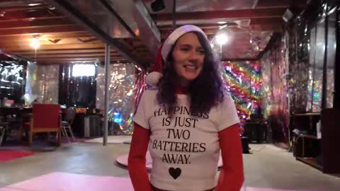 Violet Hooper online show from December 2, 2024, 3:36 pm