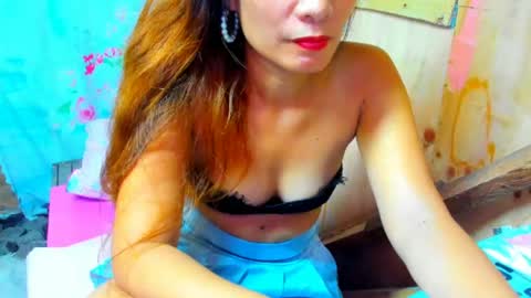 Snapshot of violetlivia chatting on July 30, 2026, 7:57 pm Livia help get 100 likes online show from July 30, 2026, 7:57 pm