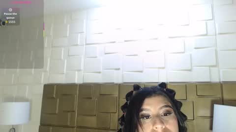 Snapshot of violetlux chatting on October 20, 2025, 7:58 pm VioletLux online show from October 20, 2025, 7:58 pm