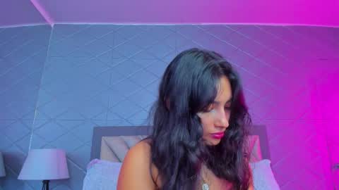 Violet Rousse online show from February 10, 2026, 4:55 pm