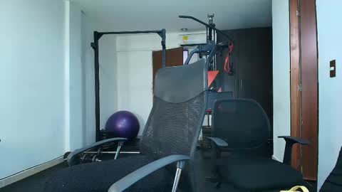 violetroussee online show from October 10, 2025, 12:09 am