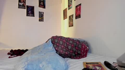 Snapshot of violetsalvatore chatting on December 14, 2024, 10:02 am Violet salvatore online show from December 14, 2024, 10:02 am