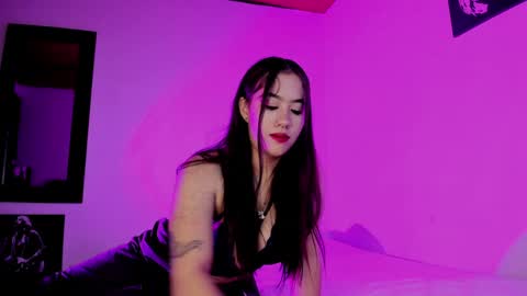 Snapshot of violetsalvatore chatting on December 26, 2024, 5:37 am Violet salvatore online show from December 26, 2024, 5:37 am