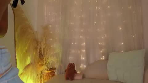 Snapshot of violett23_ chatting on November 27, 2025, 12:13 am violett23_ online show from November 27, 2025, 12:13 am