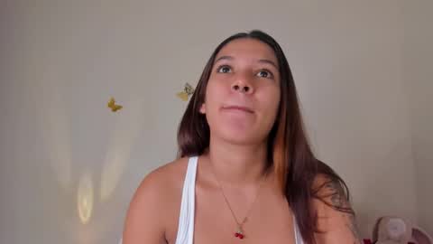 Snapshot of violett_24_ chatting on October 1, 2025, 11:11 pm violett_24_ online show from October 1, 2025, 11:11 pm