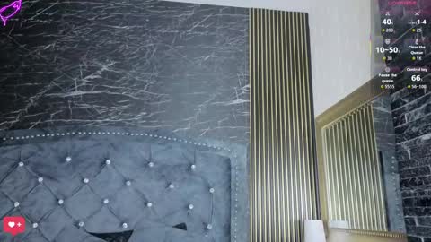 ViolettGolden online show from September 22, 2025, 10:39 am