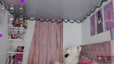 Snapshot of violett_brown9 chatting on June 6, 2026, 6:40 am violett_brown9 online show from June 6, 2026, 6:40 am