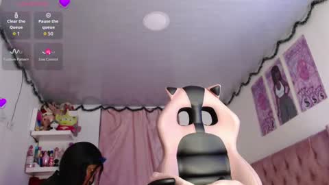 Snapshot of violett_brown9 chatting on July 5, 2026, 7:04 am violett_brown9 online show from July 5, 2026, 7:04 am