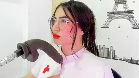 Snapshot of violett_collinss chatting on July 27, 2026, 4:08 am violett_collinss online show from July 27, 2026, 4:08 am